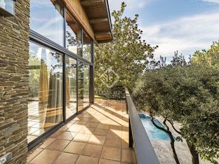 Xalet a Vallvidrera - Tibidabo - Les Planes. Espectacular casa rústica con piscina en vallvidrera