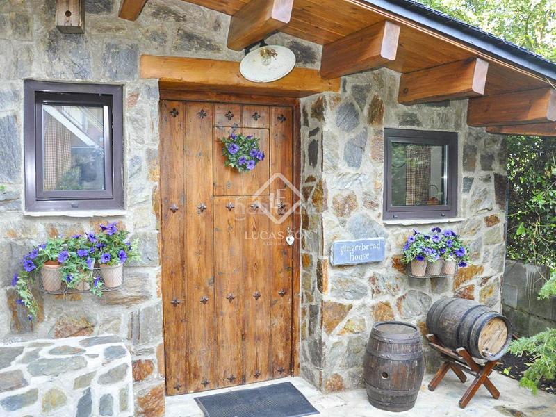 Foto 6382e1d6-774b-46f1-8037-03d9b8256817. Chalet con riscaldamento parcheggio piscina in Vallvidrera - Tibidabo - Les Planes Barcelona