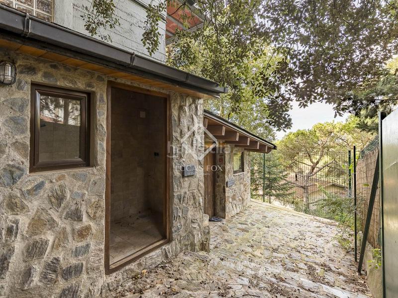 Foto 665715ee-cebd-4811-95a9-0bb97abd3edc. Chalet con riscaldamento parcheggio piscina in Vallvidrera - Tibidabo - Les Planes Barcelona