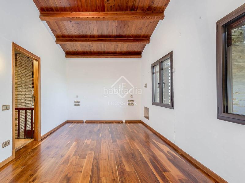 Foto 806e2129-f82d-4b87-a328-f37a803837ca. Chalet con riscaldamento parcheggio piscina in Vallvidrera - Tibidabo - Les Planes Barcelona