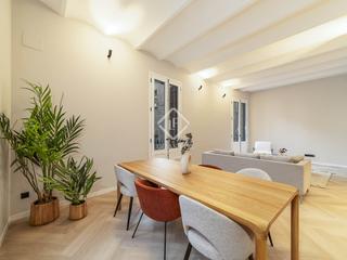 Appartement à St. Pere - Sta. Caterina - El Born. En venta piso de tres dormitorios en excelentes condiciones en e