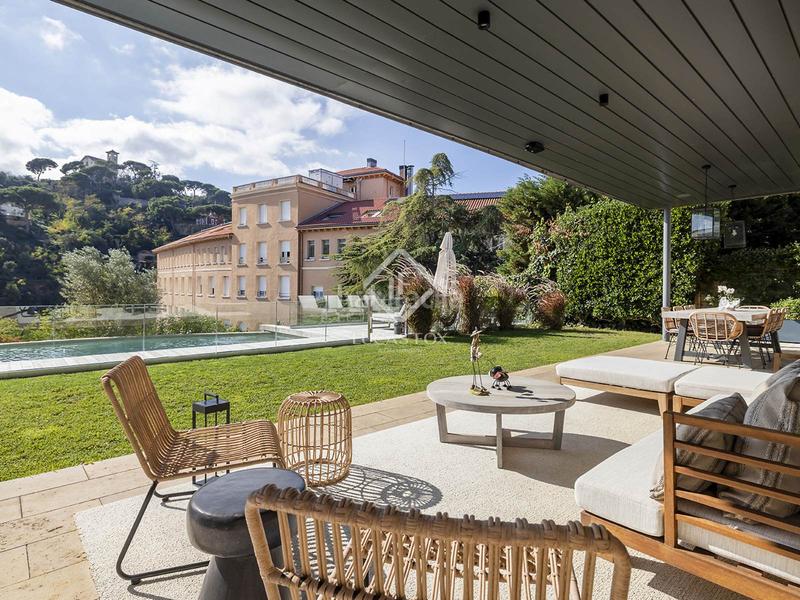 Foto cdd6ad93-3045-41c9-a4f3-313d055f247d. Alquiler chalet casavilla en excelentes condiciones con cinco dormitorios en alquiler en pedralbes en Barcelona