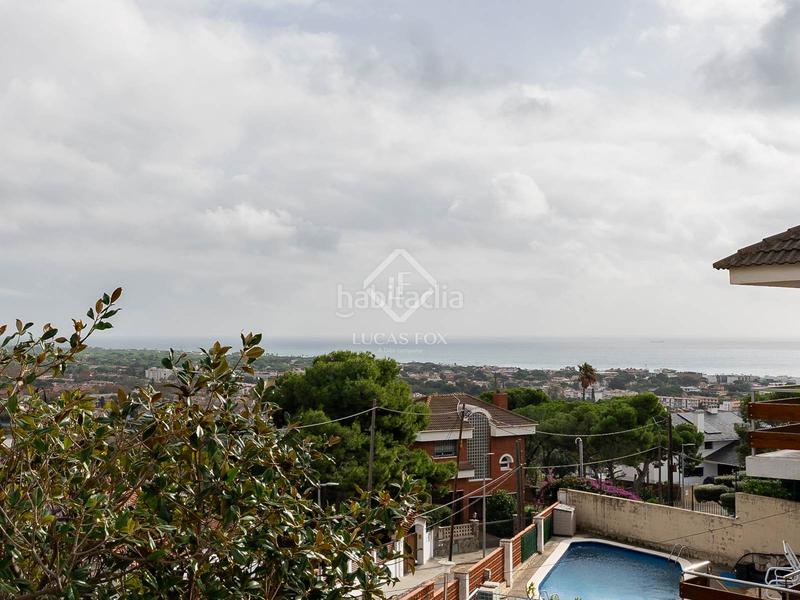 Foto aa6df394-8ecb-47f8-b4ce-079772aec393. Xalet amb calefacció aparcament piscina a Montmar Castelldefels