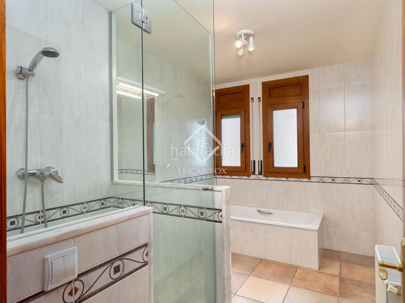 Foto 551c52b5-1356-4f73-b1ec-d4d9e03b0435. Chalet avec parking piscine dans Peralada