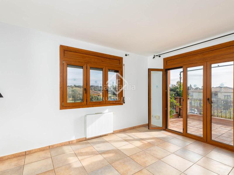 Foto 725cb0bb-a4aa-4523-82e1-616513897f55. Chalet avec parking piscine dans Peralada