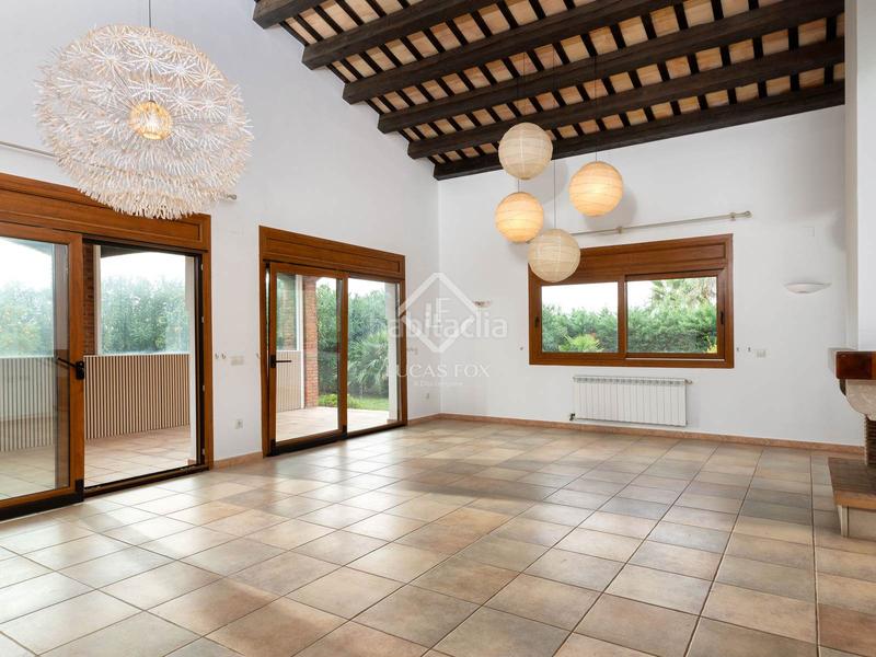 Foto 828329bd-6bd6-4f98-8c11-e254c72c9c19. Chalet avec parking piscine dans Peralada