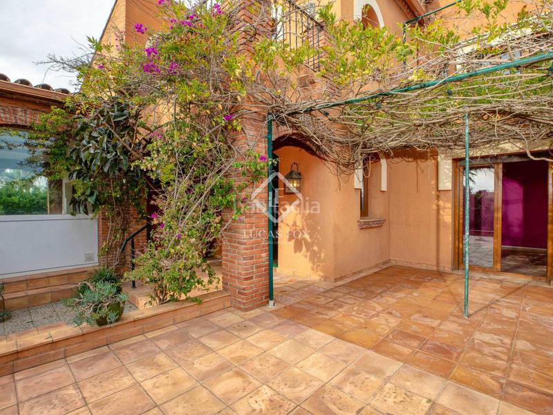 Foto a57c93a9-108c-4d14-a62c-73c7095a5f67. Chalet avec parking piscine dans Peralada