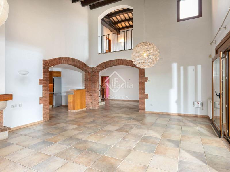 Foto dff1d501-97be-45d4-ab17-51eaaa6b9185. Chalet avec parking piscine dans Peralada