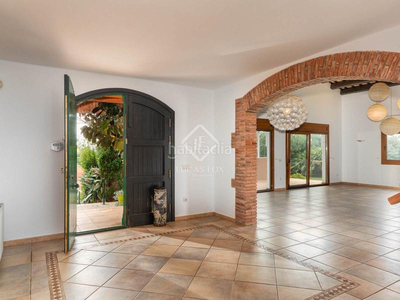 Foto eb7be719-2fc7-451a-8a4b-ea10c818a6f4. Chalet avec parking piscine dans Peralada