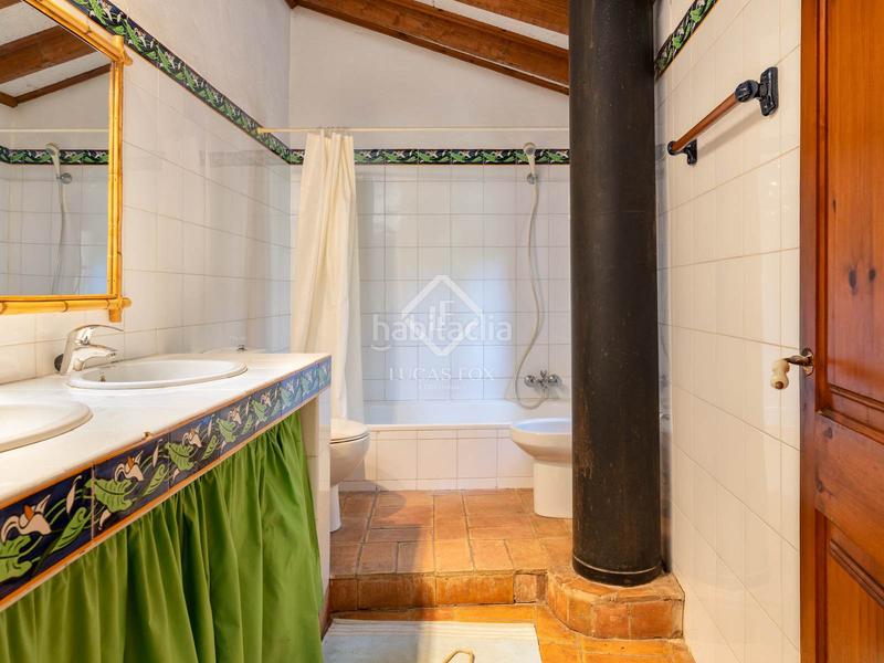 Foto 97f3a816-f1f8-420c-a7be-8bd65743689e. Casale con riscaldamento parcheggio in Bàscara