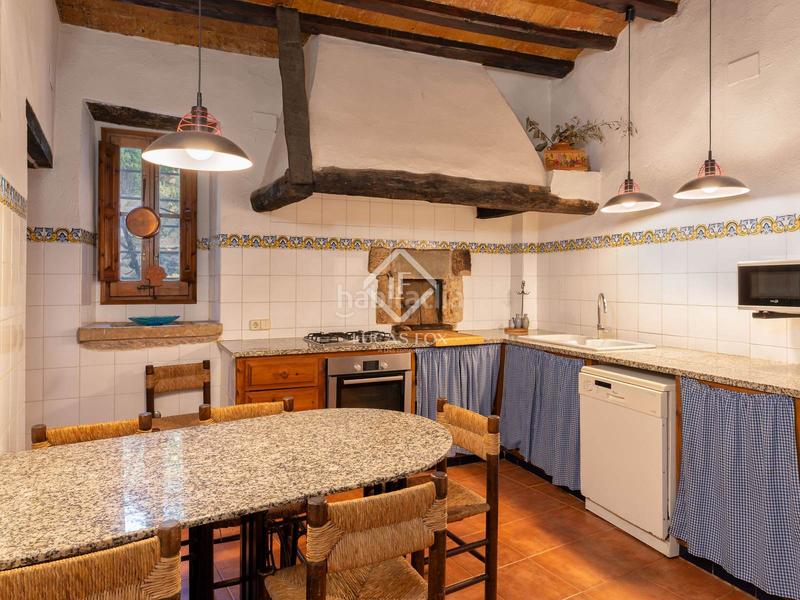 Foto 99b6b159-463c-4d91-baf8-f26e165f2c6a. Casale con riscaldamento parcheggio in Bàscara