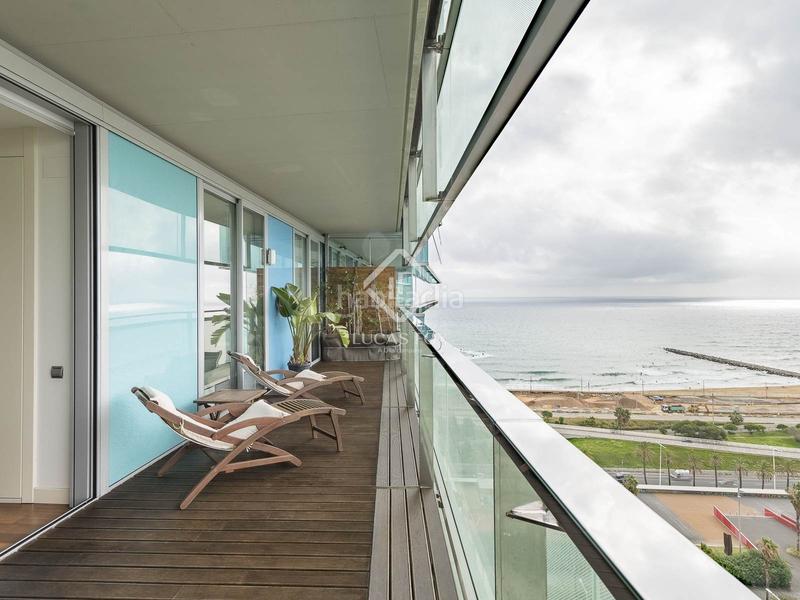 Foto bf381f2c-136f-4b82-b908-42eff6e3b2d4. Etagenwohnung mit heizung parking pool in Diagonal Mar i el Front Marítim del Poblenou Barcelona