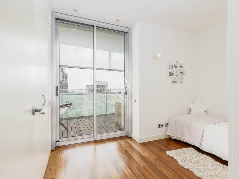 Foto d2a7074d-4324-4653-b8eb-d2d06405210f. Etagenwohnung mit heizung parking pool in Diagonal Mar i el Front Marítim del Poblenou Barcelona