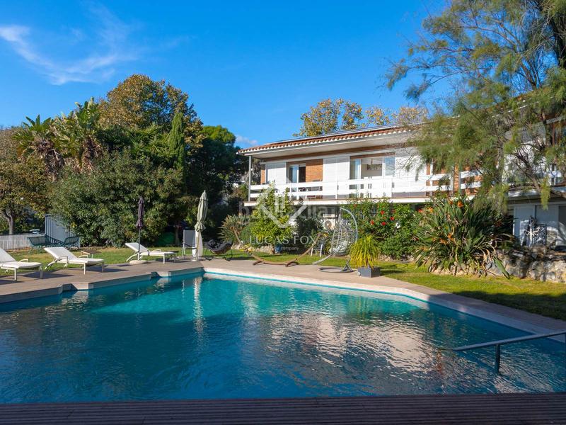 Foto 77947a88-dbc3-41b4-8289-2bc39d00f429. Chalet con riscaldamento parcheggio piscina in Urbanitzacions Sant Pol de Mar