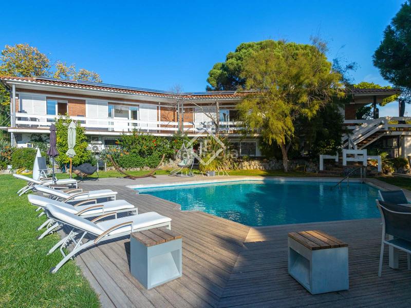 Foto 7e828e96-348a-4b78-a74a-25d1b6ff0795. Chalet con riscaldamento parcheggio piscina in Urbanitzacions Sant Pol de Mar