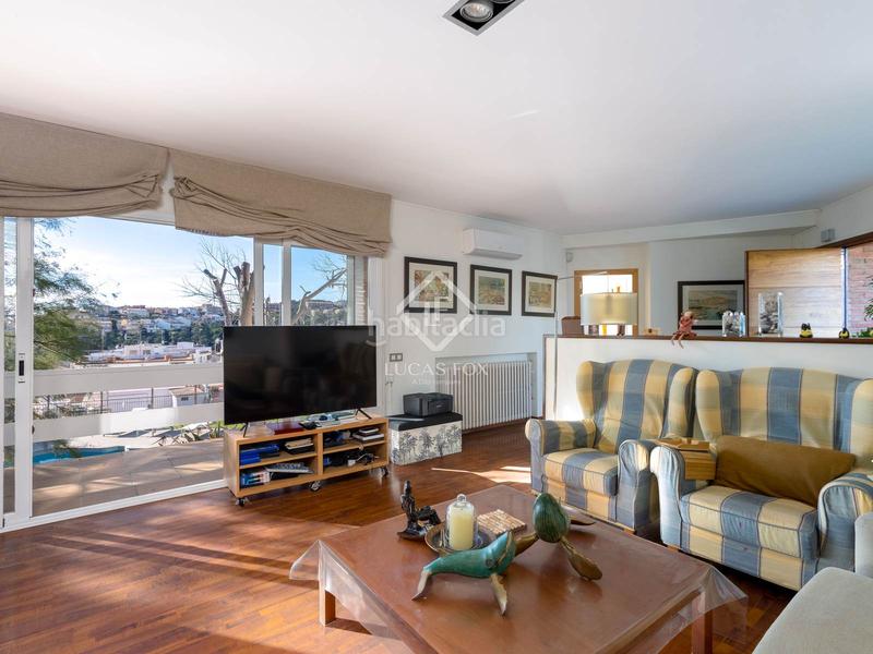 Foto a5a52308-071d-4d3b-80de-0ef808166c5f. Chalet con riscaldamento parcheggio piscina in Urbanitzacions Sant Pol de Mar