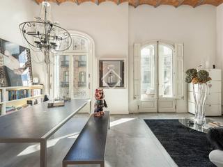 Appartement à Dreta de l´Eixample. Piso en excelentes condiciones de 2 dormitorios con 10m terraza