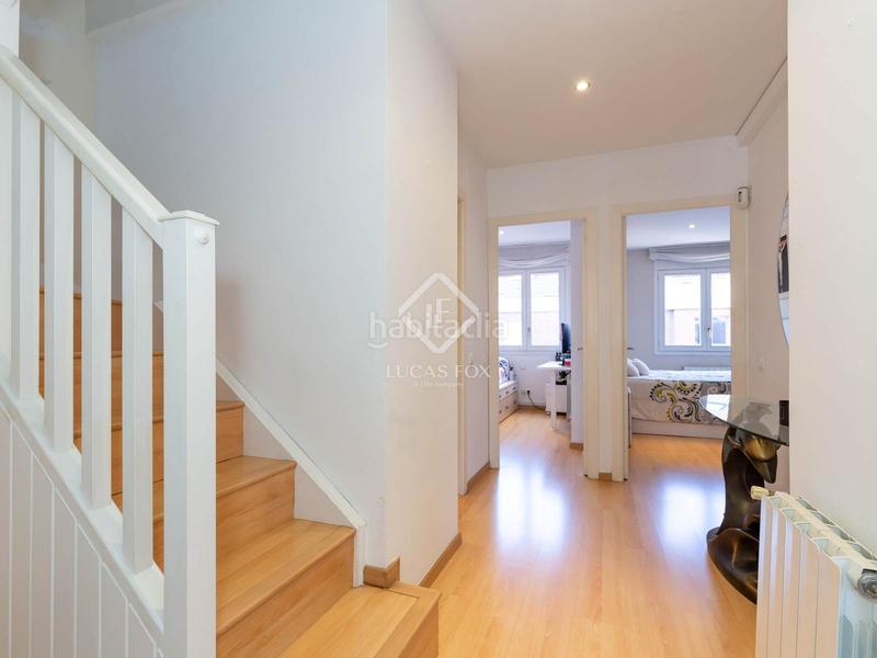 Foto 0bea56e8-da2e-4650-8cc2-b5985c2b9888. Chalet with parking in Centre Sant Joan Despí