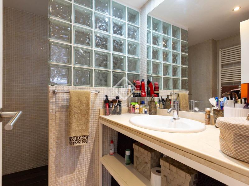 Foto 2a5c9f57-2530-4947-b825-a8d263a8312d. Chalet with parking in Centre Sant Joan Despí