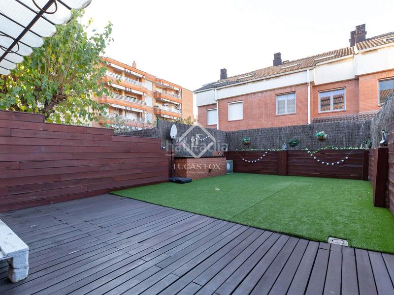 Foto 3eb7ec92-19a0-48b4-85d8-68723a09c454. Chalet with parking in Centre Sant Joan Despí