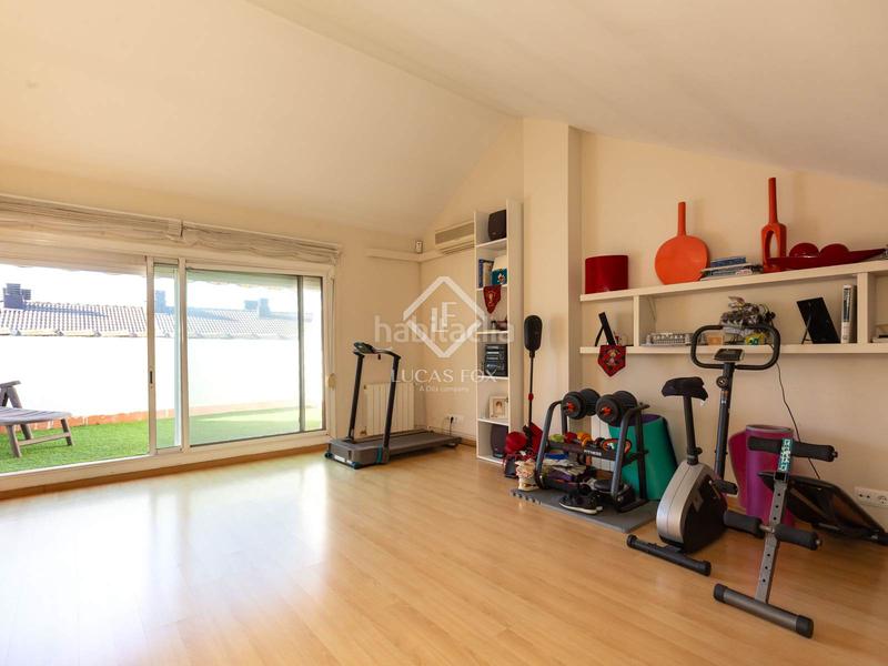 Foto 3f870870-bbbd-455b-83ef-0707a21fe2ba. Chalet with parking in Centre Sant Joan Despí