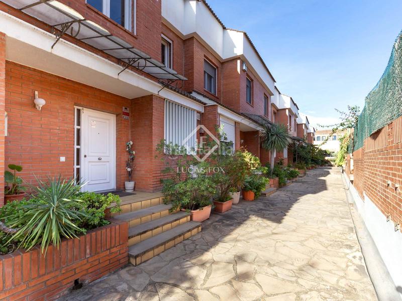 Foto fa781e0a-97f4-478a-8bf5-de690d83e766. Chalet with parking in Centre Sant Joan Despí