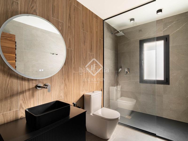 Foto 96006ea0-e5ea-47ca-9d79-cbc6ea423242. Chalet mit parking pool in Bellamar Castelldefels