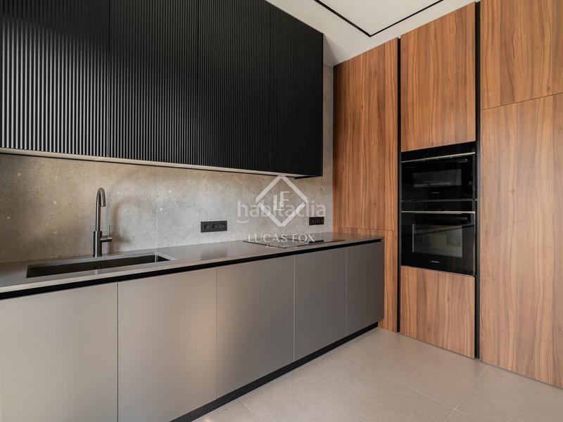 Foto c3c241e9-5b55-45c9-b662-53a583c38fb5. Chalet mit parking pool in Bellamar Castelldefels