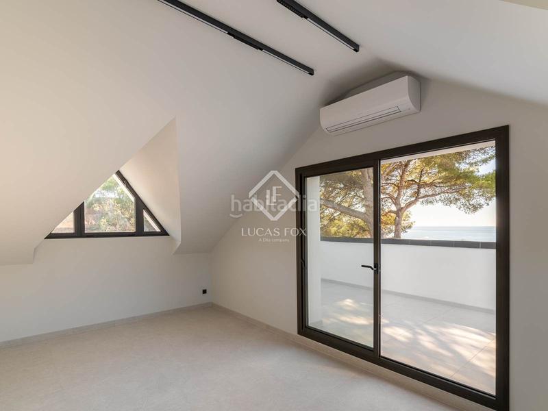 Foto c5993822-c269-422d-b914-e5a7039dc4c6. Chalet mit parking pool in Bellamar Castelldefels