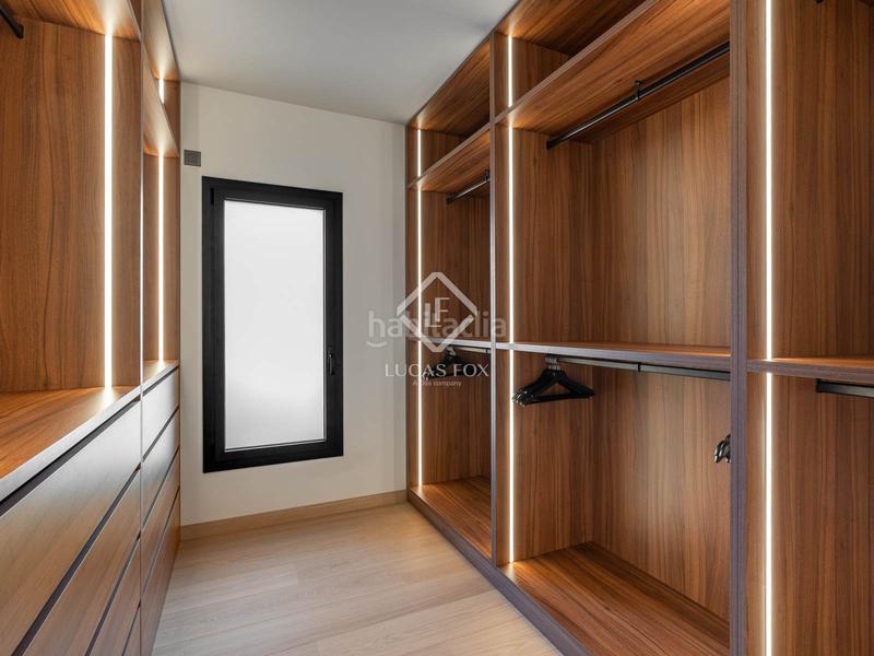 Foto d0d2e325-2244-469b-8498-3799554d474f. Chalet mit parking pool in Bellamar Castelldefels