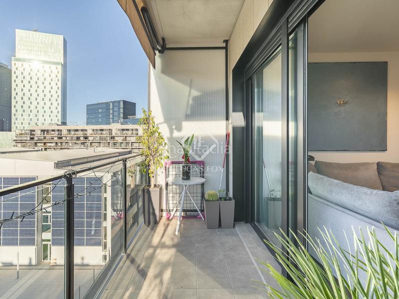 Foto 03e283b4-9ea7-4c59-816a-26649aad3bdf. Attique avec chauffage parking dans Poblenou Barcelona