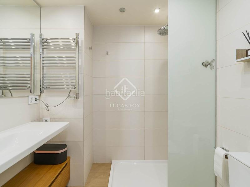 Foto 9e0f8c38-3367-44ef-b4bf-fc1c55b4eb99. Attique avec chauffage parking dans Poblenou Barcelona