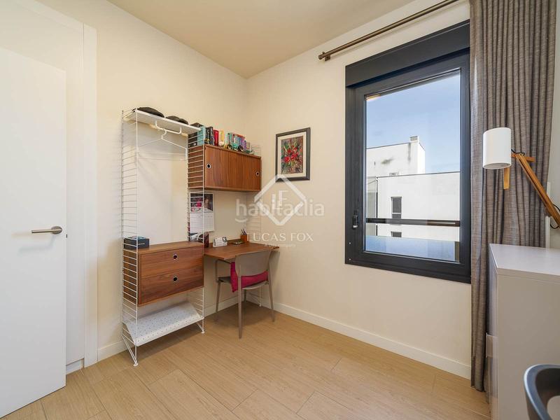 Foto b20d4d63-524d-496d-91a3-22cbc11c8dc3. Attique avec chauffage parking dans Poblenou Barcelona