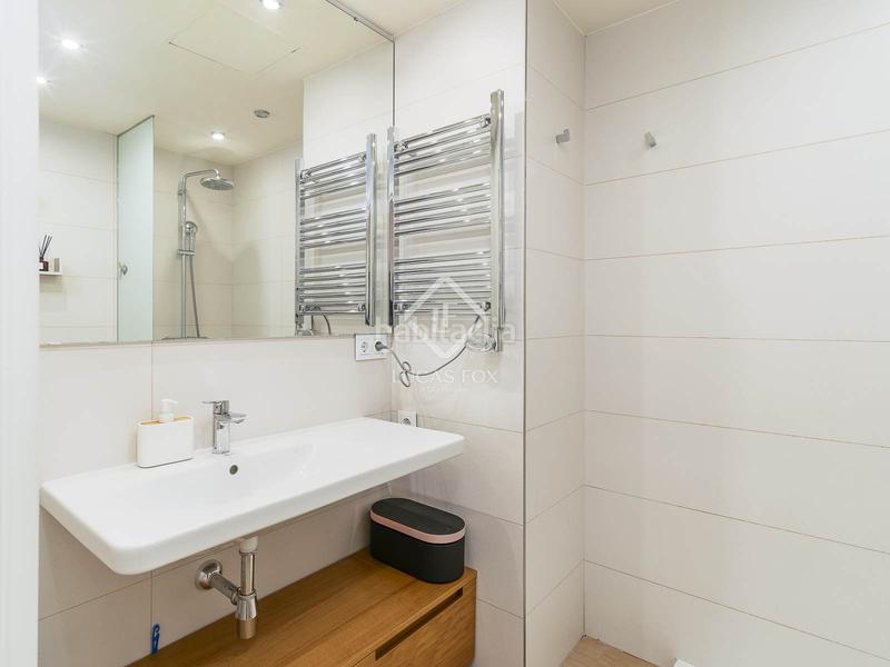 Foto b6e55686-9517-494f-9b69-5e64bad262d5. Attique avec chauffage parking dans Poblenou Barcelona