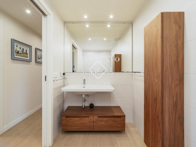 Foto db1fa519-fcd0-4bf7-aac4-faec7d243d13. Attique avec chauffage parking dans Poblenou Barcelona