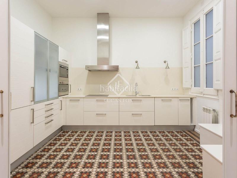 Foto 4bf7e603-0f75-45f8-a67e-fc544a96af29. Location appartement avec chauffage dans Dreta de l´Eixample Barcelona