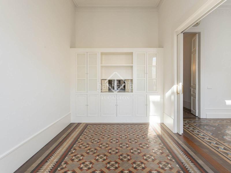 Foto 4f6321f0-0ba4-4bda-8ca4-d5705e946711. Location appartement avec chauffage dans Dreta de l´Eixample Barcelona