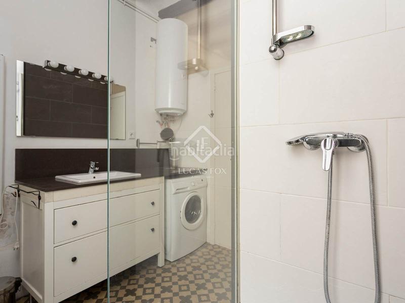 Foto f08c7af6-adac-41d0-83db-fb03dad25e89. Appartamento in Raval Barcelona