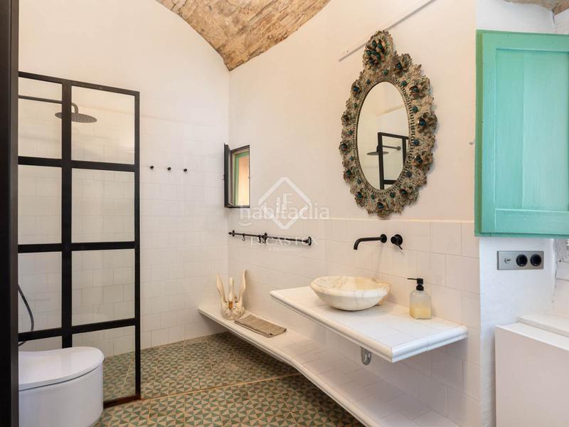 Foto 0802c4ca-39f4-48c1-8cbe-b6ee29de6dd9. Bauernhof mit heizung in Rupià