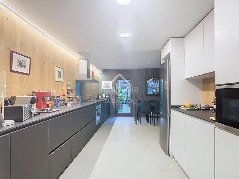 Foto ab29f76d-2893-45f9-9b96-c380d23da78f. Chalet mit heizung parking in Ciudad Universitaria Madrid