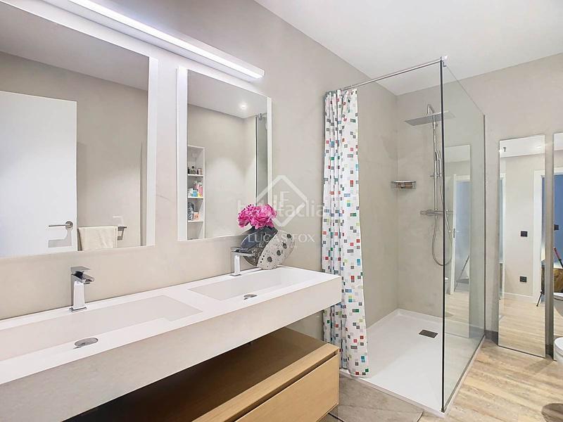 Foto e10a2fd8-8d2a-4a9e-b22a-2b00ca29f084. Chalet mit heizung parking in Ciudad Universitaria Madrid