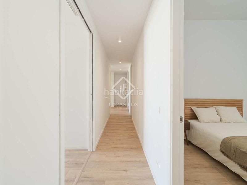 Foto d07fa2e2-5260-4c7b-96a4-e64f10ba6e59. Location appartement avec chauffage parking dans Sagrada Família Barcelona