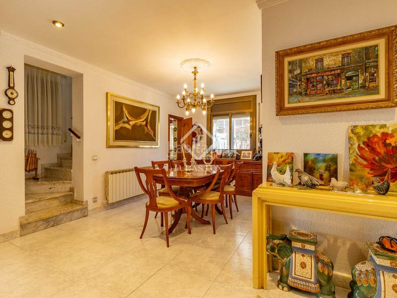 Foto 1d293166-56a5-4958-acdf-0198c5fc1c3c. Chalet avec parking piscine dans Lluminetes Castelldefels