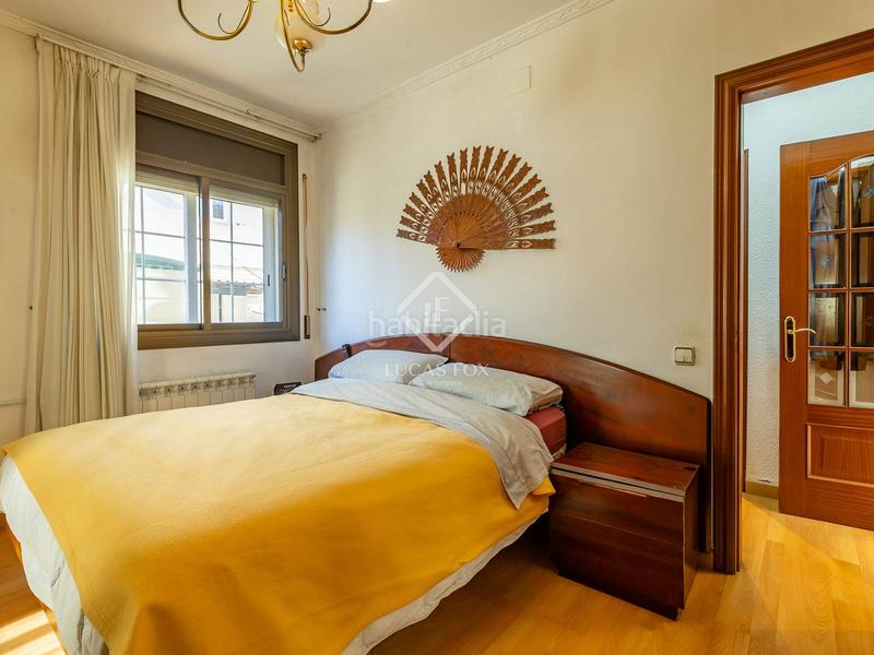 Foto 2dba24ba-b0de-473c-a117-c5486d1665d4. Chalet avec parking piscine dans Lluminetes Castelldefels