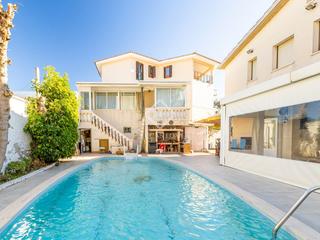 Xalet a Lluminetes. Casa  villa de en venta en lluminetes, barcelona