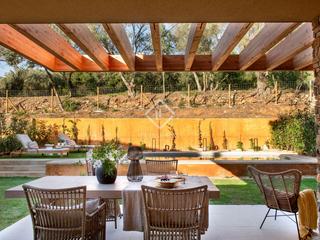 Xalet a Regencós. Exclusiva casa unifamiliar de obra nueva con jardín y piscina pr