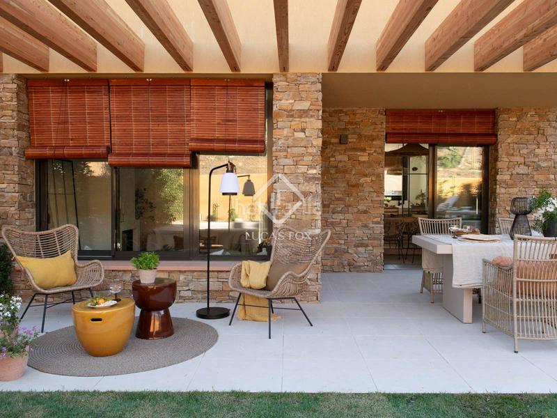 Foto d8f9714d-14e7-4cbe-8d74-f5ec33360b03. Chalet con parcheggio in Regencós