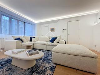 Piso en Centro. Fantástico piso dúplex de 276 m con un diseño moderno y con 5 do