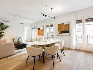 Pis a Raval. En venta excelente vivienda de obra nueva de tres dormitorios en