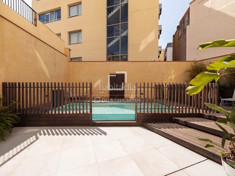 Foto 319e0a30-bbe3-4f71-a626-8875e0f493bd. Pis amb piscina a Raval Barcelona